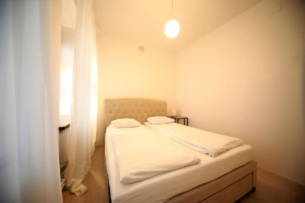 Lovely Two Bedroom In The Old Town Ryga Zewnętrze zdjęcie